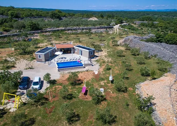 Prázdninový areál Mobile Homes Ulika