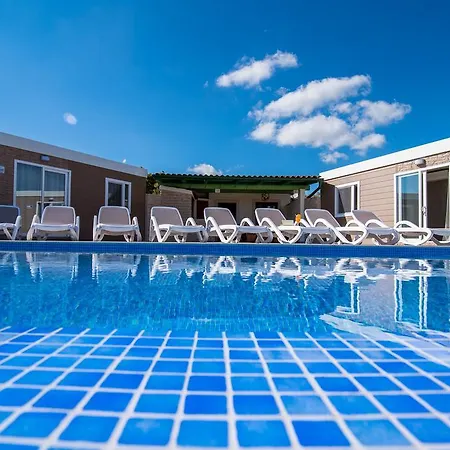 Mobile Homes Ulika كرك